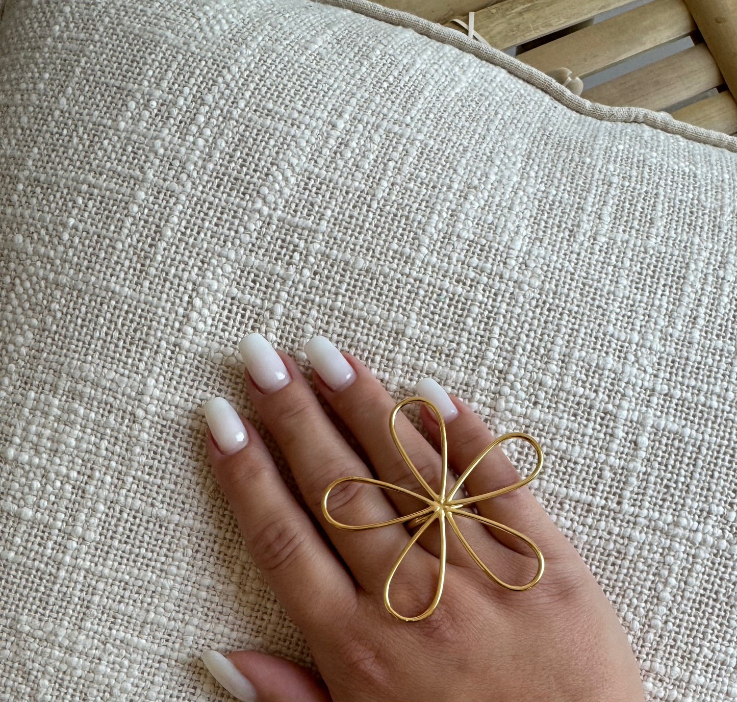 Bague avec fleur bohème